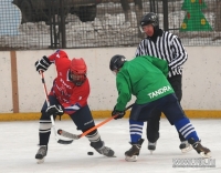 Во Владивостоке хоккеисты готовятся к предстоящим играм турнира по дворовому хоккею