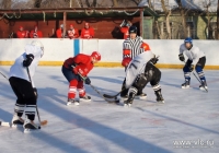 Любители хоккея сражаются за кубок главы города Игоря Пушкарёва