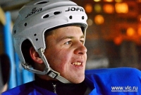 Во Владивостоке прошли вечерние игры по дворовому хоккею