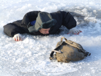 ​Тонкий лед: полицейские и спасатели будут патрулировать водоемы Приморья