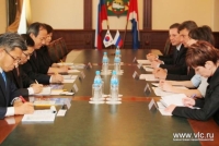 Владивосток посетила делегация южнокорейского города Пхохан