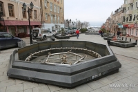 ​Чаши владивостокских фонтанов чистят и ремонтируют