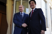 Путин и Абэ проведут в Японии встречи, о которых договорились во Владивостоке