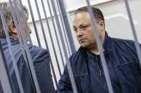 В суде рассмотрят просьбу об освобождении главы Владивостока