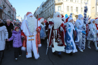 «Слет Дедов Морозов» 24 декабря на время ограничит дорожное движение в центре Владивостока