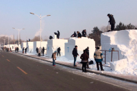 Студенты Владивостока выиграли в конкурсе скульптур из снега в Харбине