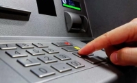 Компьютерный вирус атакует российские банкоматы