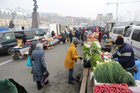 Овощи от приморских фермеров - на центральной площади Владивостока