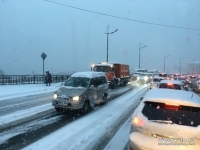 Во Владивостоке ликвидируют последствия  снегопада