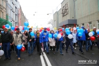Виталий Веркеенко возглавил колонну Владивостока на первомайском шествии