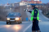 ГИБДД призывает водителей снимать инспекторов на телефон