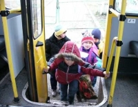 Детей выгоняют из маршрутных автобусов в Хабаровске