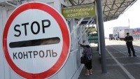 ​Украина заколачивает двери и вешает замки на границе с Россией