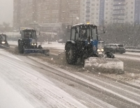 ​Снегопад во Владивостоке: дорожные службы работают на опережение
