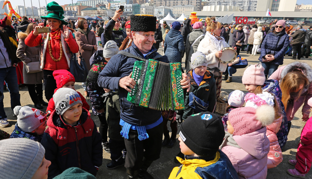 Масленица во владивостоке 2024. Масленица Владивосток. Масленица Владивосток 2021. Массовые гуляния во Владивостоке. Масленица 2022 Владивосток.