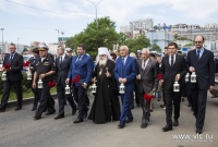 Владивостокцы стали участниками шествия со свечами