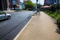 На Второй речке ремонтируют тротуары