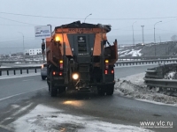 Дороги Владивостока обработаны противогололёдными реагентами
